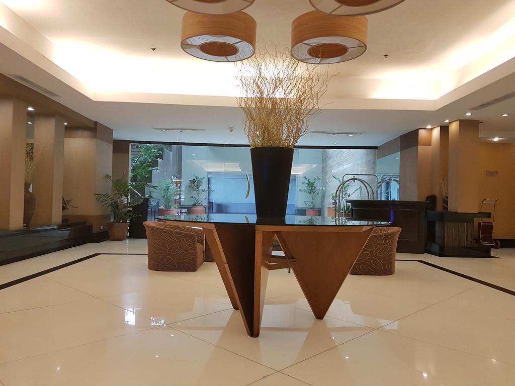 Summit Circle Cebu - Quarantine Hotel Eksteriør bilde